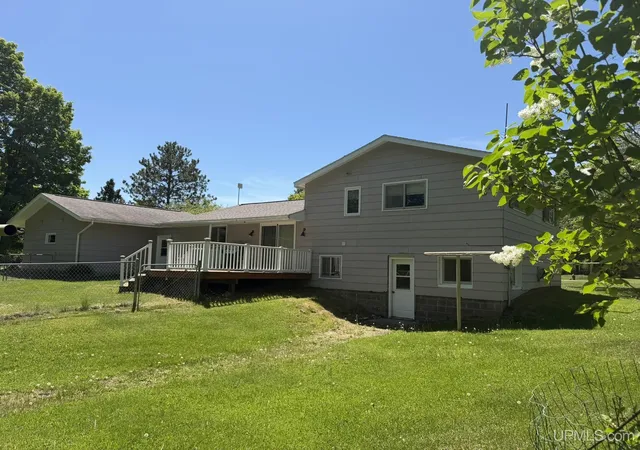 Homes for sale in Caspian, MI | 406 W Fourth Ave, Caspian, MI 49915 | MLS# 50210360