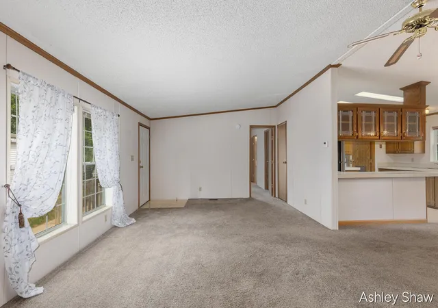 5th image of 13566 Pinewood Dr, Grand Haven, MI 49417 | MLS# 70539452