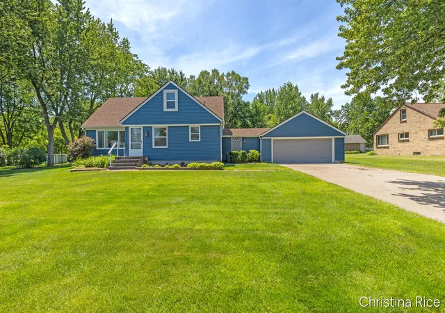 Homes for sale in Byron Center, MI | 866 76Th St, Byron Center, MI 49315 | MLS# 70536673