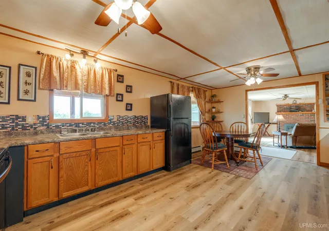 Homes for sale in Manistique, MI | 984n Dixon Rd, Manistique, MI 49854 | MLS# 50214036