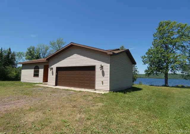 Photo 3 of Sale Pending at 14983 E Shore Rd, Bergland, MI 49910 | MLS# 50215457 | Listing updated on 2026-07-20