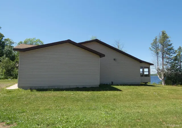 Photo 3 of Sale Pending at 14983 E Shore Rd, Bergland, MI 49910 | MLS# 50215457 | Listing updated on 2026-07-20