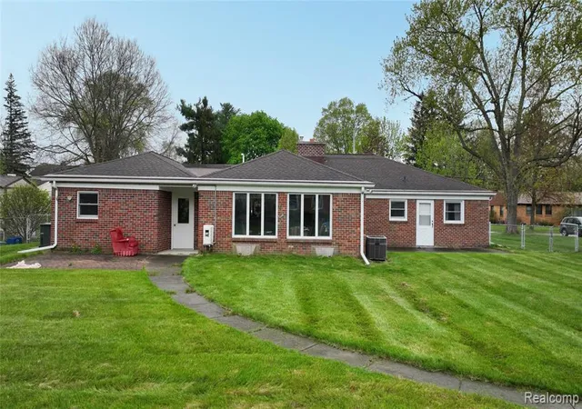 Homes for sale in Flushing, MI | 225 E Park Ave, Flushing, MI 48433 | MLS# 60988747
