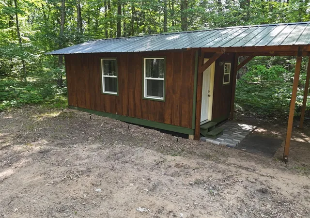 Homes for sale in Wellston, MI | 4570 Mary Rd, Wellston, MI 49689 | MLS# 70542498