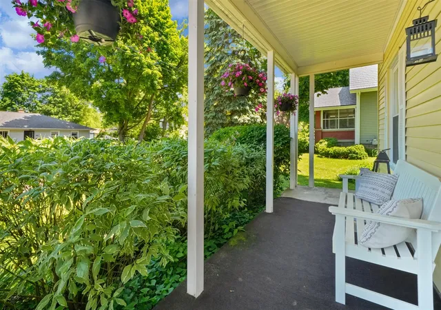 Photo 3 of Sale Pending at 604 Hubbard St, Grand Rapids, MI 49525 | MLS# 70536961 | Listing updated on 2026-06-09