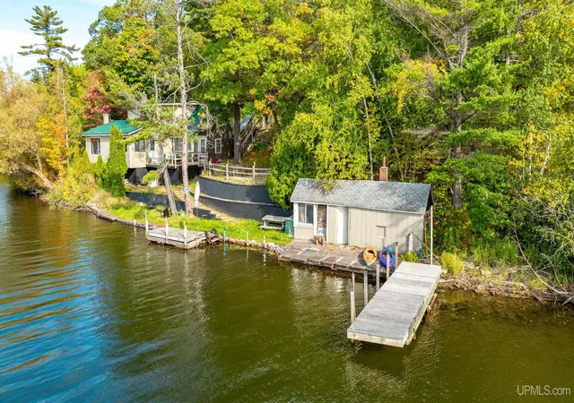 Photo 1 of Single family home for sale at 52175 M203 Hwy, Hancock, MI 49930 | MLS# 50220117 | Listing updated on 2026-09-08