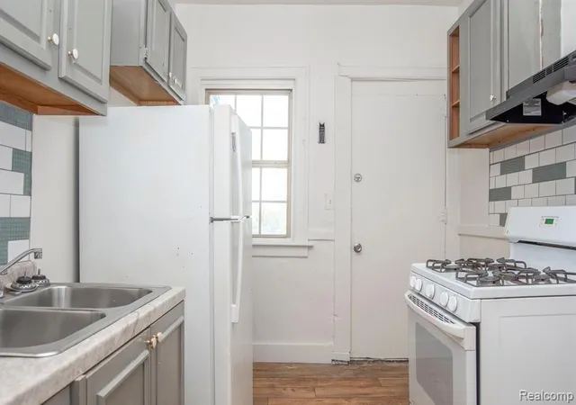 4th image of 1565 W Grand Blvd, Detroit, MI 48208 | MLS# 61000365