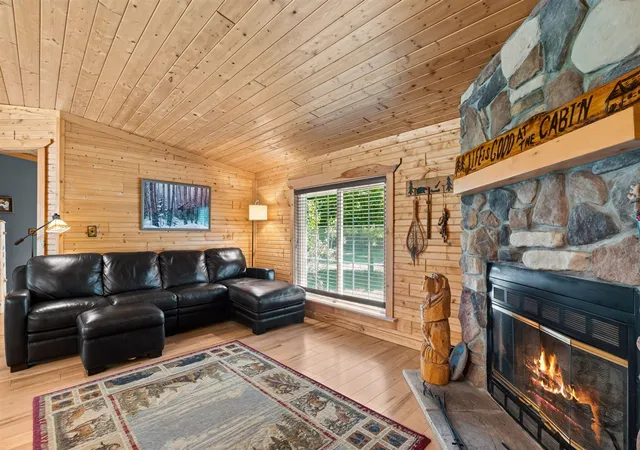 5th image of 2944 64Th St, Fennville, MI 49408 | MLS# 70545887