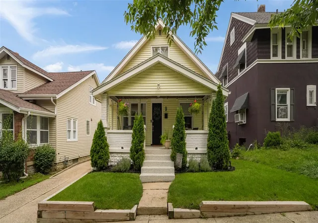 Photo 1 of Sale Pending at 9 Dean St, Grand Rapids, MI 49505 | MLS# 70551808 | Listing updated on 2026-08-17