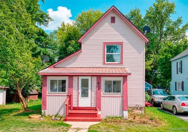 Photo 1 of Single family home for sale at 614 Church St, Fowlerville, MI 48836 8960 | MLS# 61025279 | Listing updated on 2026-09-02