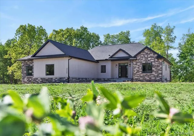 Homes for sale in Metamora, MI | 4060 Metamora Rd, Metamora, MI 48455 | MLS# 60966952