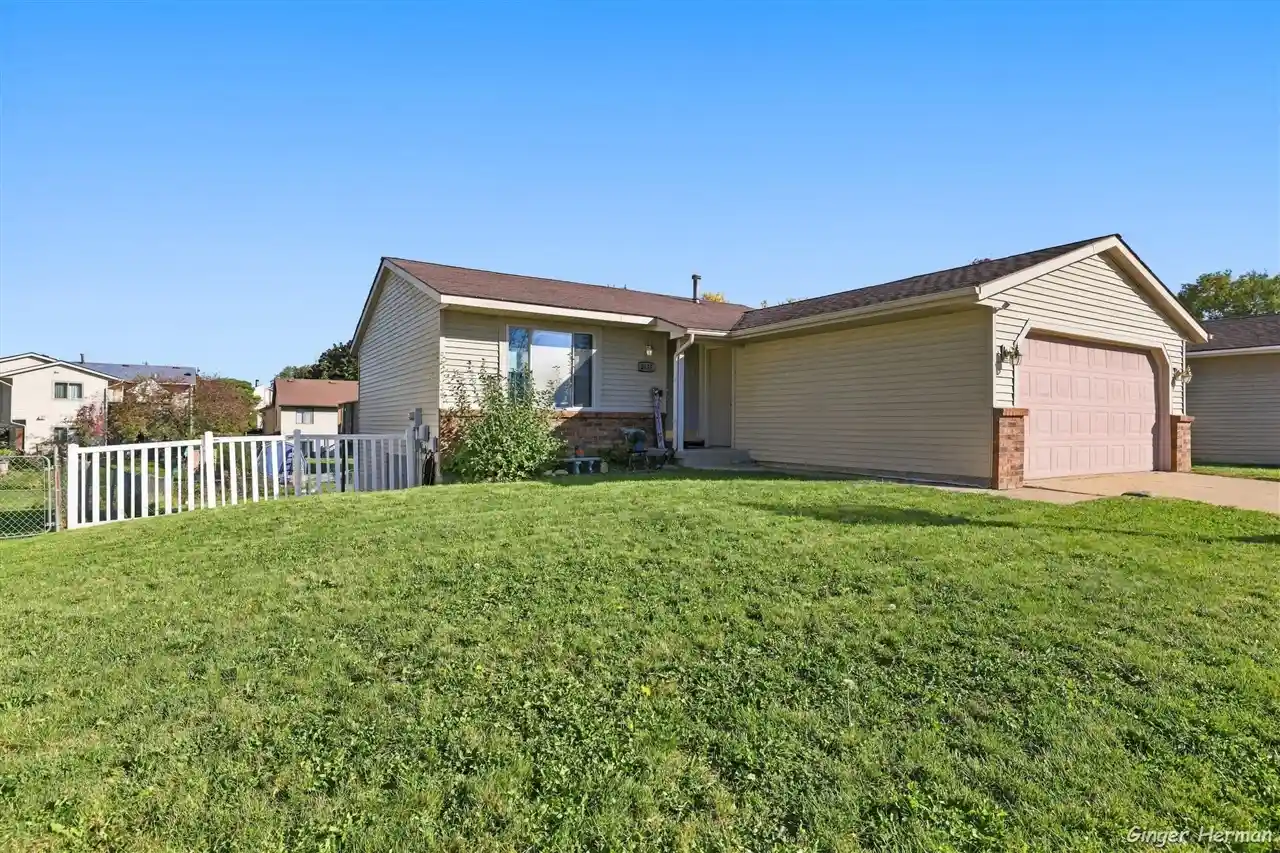 Photo 1 of Sale Pending at 2635 Thorn Crk St, Grand Rapids, MI 49508 | MLS# 70564309 | Listing updated on 2026-10-16