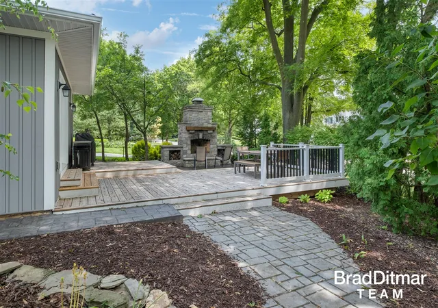 Photo 3 of Sale Pending at 1350 Lake Grv Ave, East Grand Rapids, MI 49506 | MLS# 70544215 | Listing updated on 2026-10-14