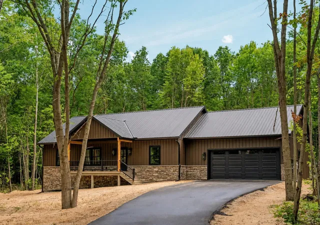Photo 2 of Single family home for sale at 4871 River Woods Rd, Lake City, MI 49651 | MLS# 80072580 | Listing updated on 2026-08-23