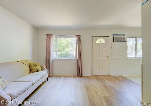 Photo 3 of Single family home for sale at 680 E Annabelle Ave, Hazel Park, MI 48030 1234 | MLS# 61023929 | Listing updated on 2026-08-31