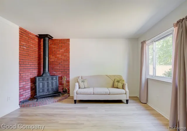 Photo 4 of Single family home for sale at 680 E Annabelle Ave, Hazel Park, MI 48030 1234 | MLS# 61023929 | Listing updated on 2026-08-31