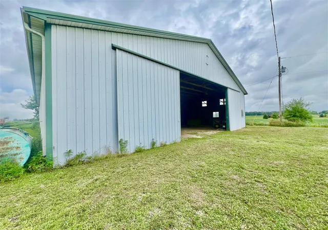 Homes for sale in Waldron, MI | 10800 South Rd, Waldron, MI 49288 | MLS# 70484147