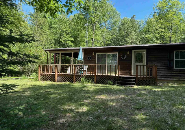 Photo 3 of Sale Pending at 2054 Birchwood Dr, Alger, MI 48610 | MLS# 50204714 | Listing updated on 2026-09-17