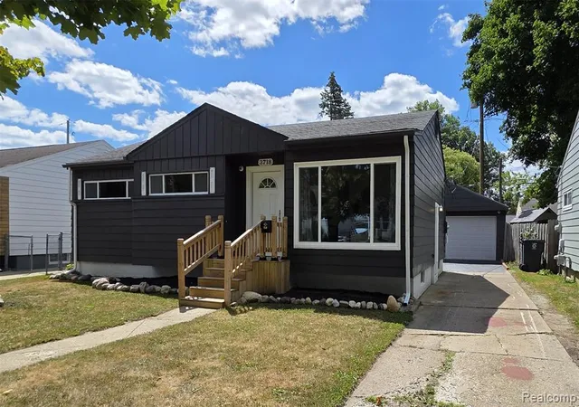 Photo 1 of Sale Pending at 3718 Woodrow Ave, Flint, MI 48506 3136 | MLS# 61014344 | Listing updated on 2026-09-13