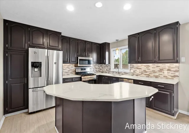 Photo 3 of Sale Pending at 6751 Vantage Dr, Caledonia, MI 49316 | MLS# 70482553 | Listing updated on 2026-01-03