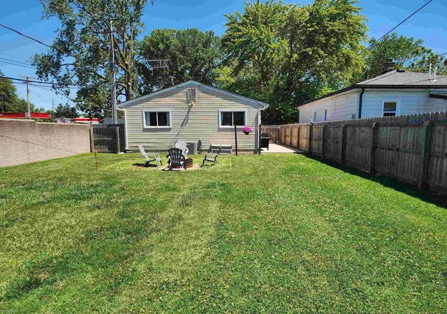 Homes for sale in Harrison Township, MI | 26058 Lamour St, Harrison Township, MI 48045 | MLS# 50210532