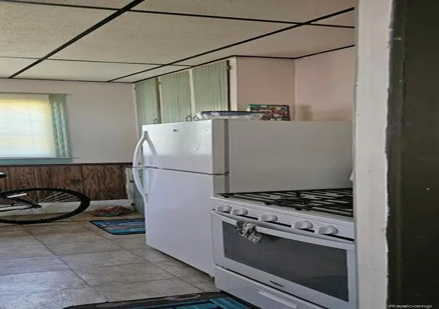 5th image of 1819/1821 S Niagara St, Saginaw, MI 48602 | MLS# 60997661