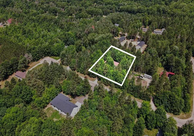 32nd image of 4955 Red Pine Dr, Grant, MI 49327 | MLS# 70543880