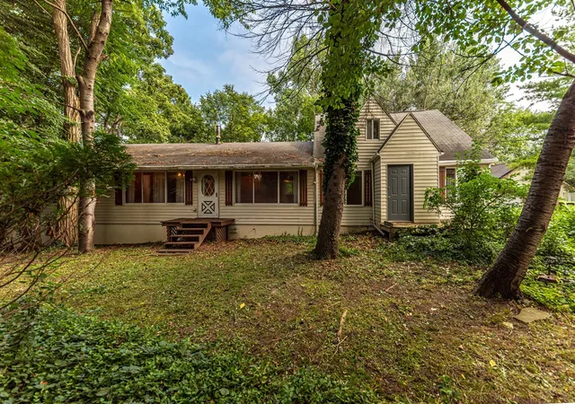 2nd image of 6450 E Michigan Ave, Saline, MI 48176 | MLS# 70553311