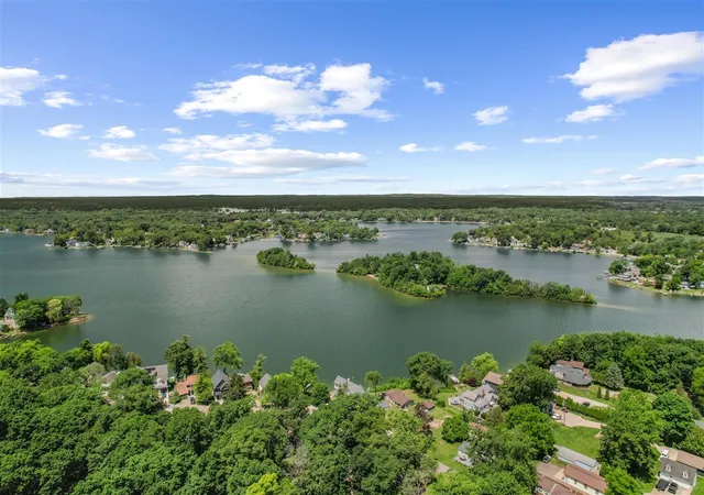 Photo 4 of Land for sale at 4325 Oakguard Dr, White Lake, MI 48383 | MLS# 70543912 | Listing updated on 2026-07-14