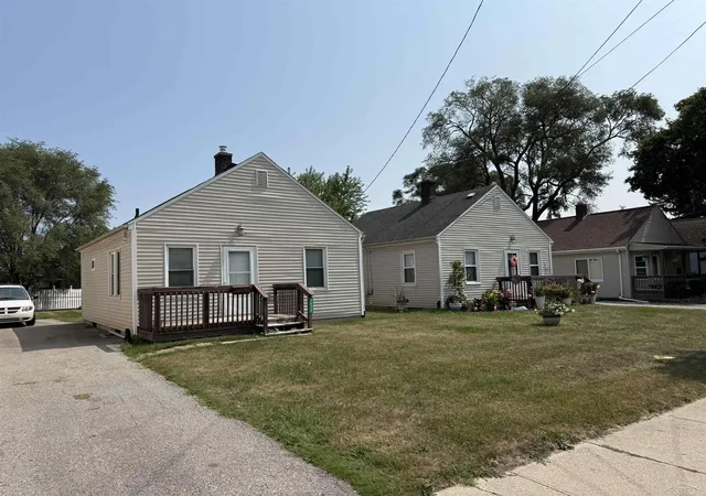 3rd image of 3432/3436 Court St, Saginaw, MI 48602 | MLS# 50218587