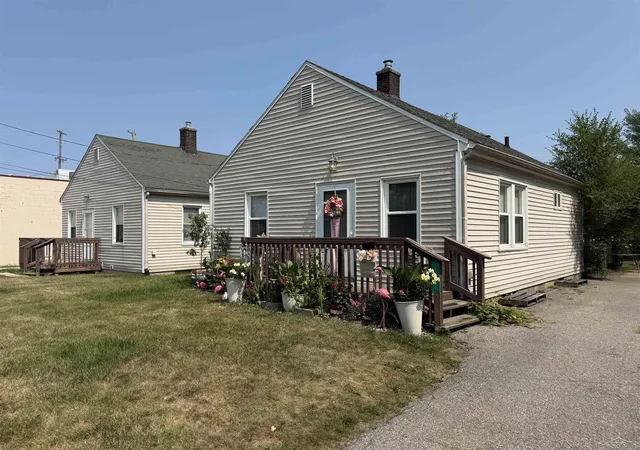 4th image of 3432/3436 Court St, Saginaw, MI 48602 | MLS# 50218587