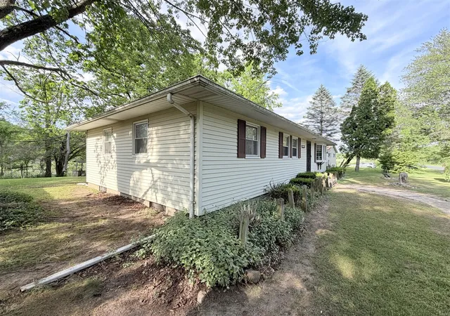 3rd image of 2775 E Y Ave, Vicksburg, MI 49097 | MLS# 70512102
