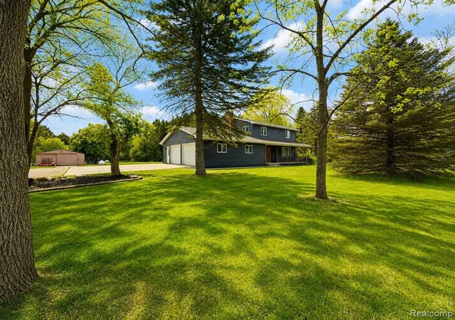 Homes for sale in North Branch, MI | 2712 North Branch Rd, North Branch, MI 48461 | MLS# 60995221