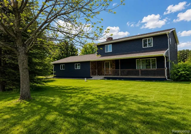 Homes for sale in North Branch, MI | 2712 North Branch Rd, North Branch, MI 48461 | MLS# 60995221