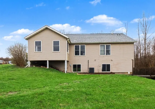 Photo 3 of Sale Pending at 1845 Crystal Ln, Allegan, MI 49010 | MLS# 70523763 | Listing updated on 2026-04-21