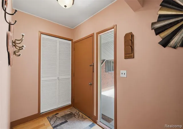5th image of 14385 Pere St, Livonia, MI 48154 4760 | MLS# 61008888