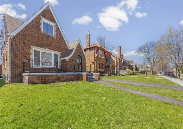Homes for sale in Detroit, MI | 5541 Grayton St, Detroit, MI 48224 | MLS# 70525384