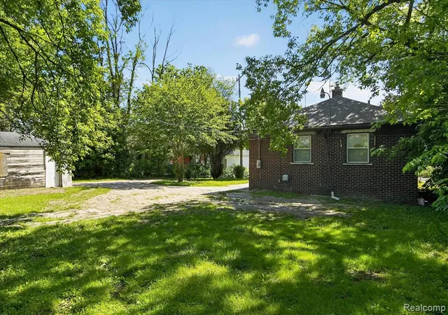Homes for sale in Detroit, MI | 9821 Manistique St, Detroit, MI 48224 | MLS# 60997315