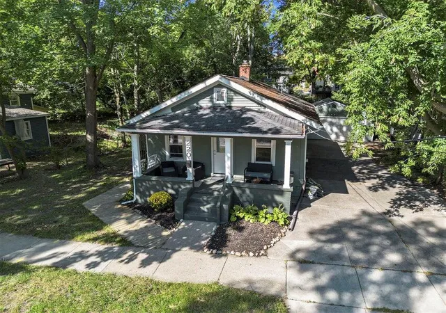 2nd image of 220 S 7th St, Ann Arbor, MI 48103 | MLS# 70542541