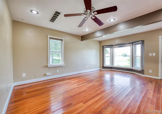 Photo 3 of Sale Pending at 27860 Blum St, Roseville, MI 48066 4347 | MLS# 61009745 | Listing updated on 2026-09-14