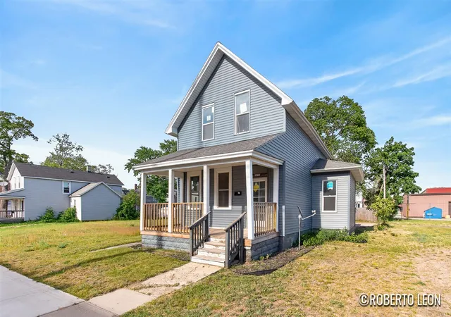 1st image of 1380 Sanford St, Muskegon, MI 49441 | MLS# 70539488