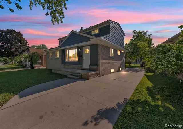 Homes for sale in Lincoln Park, MI | 3043 Green St, Lincoln Park, MI 48146 | MLS# 60997444