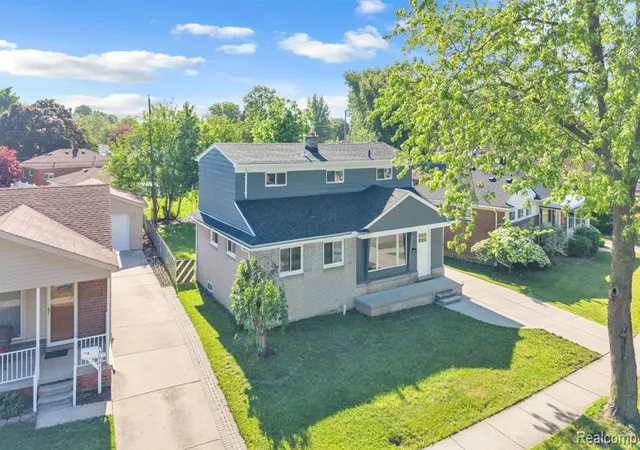 Homes for sale in Lincoln Park, MI | 3043 Green St, Lincoln Park, MI 48146 | MLS# 60997444