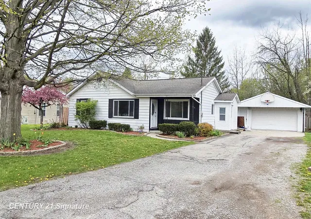 Homes for sale in Saginaw, MI | 2405 Nebraska Ave, Saginaw, MI 48601 | MLS# 50209768
