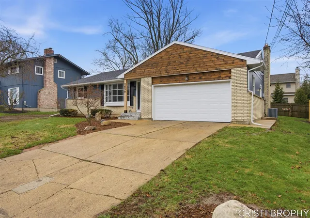 Homes for sale in Grand Rapids, MI | 2538 Berwyck Rd, Grand Rapids, MI 49506 | MLS# 70504096