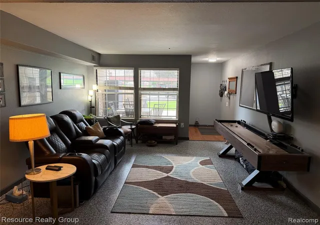 Homes for sale in Northville, MI | 19168 Northridge Dr, Northville, MI 48167 | MLS# 61004783