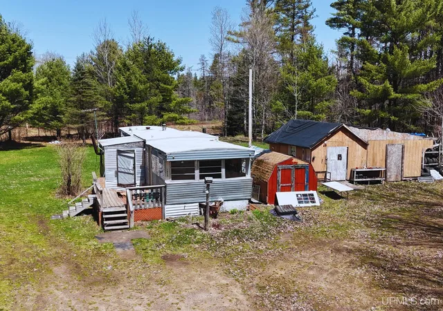Homes for sale in Little Lake, MI | 1906 E First St, Little Lake, MI 49833 | MLS# 50208509
