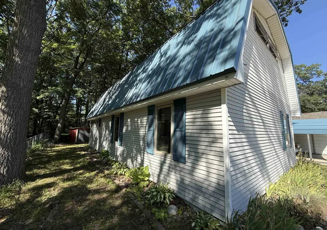 Photo 3 of Single family home for sale at 2176 Jefferson Rd, Harrison, MI 48625 | MLS# 50217405 | Listing updated on 2026-09-04