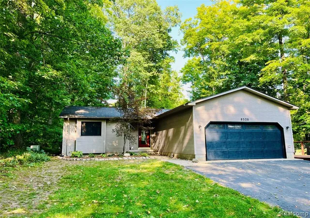Homes for sale in Traverse City, MI | 8320 Outer Dr, Traverse City, MI 49685 | MLS# 61004149