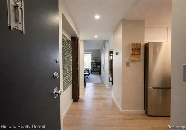 Homes for sale in Detroit, MI | 1300 E Lafayette, Detroit, MI 48207